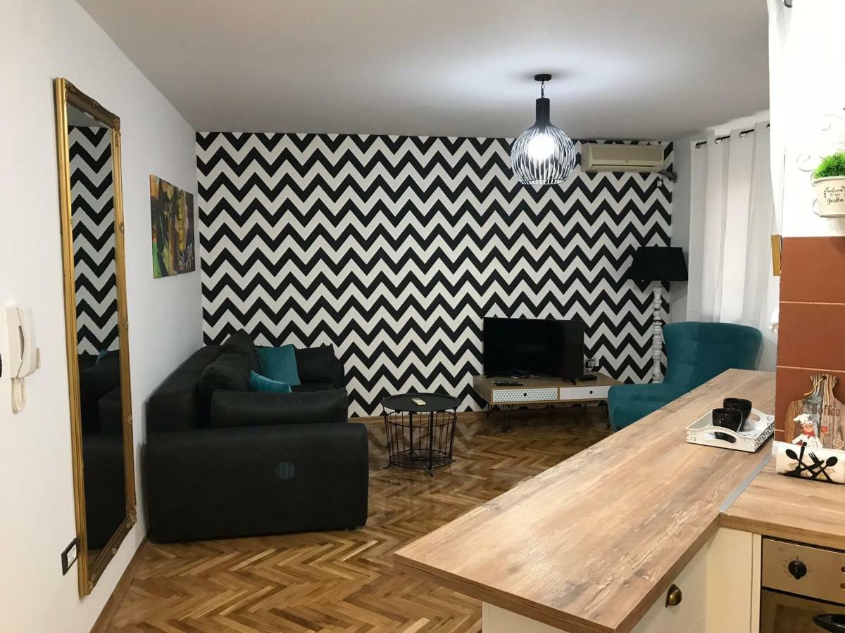 Apartment Sfera Нови-Сад Экстерьер фото